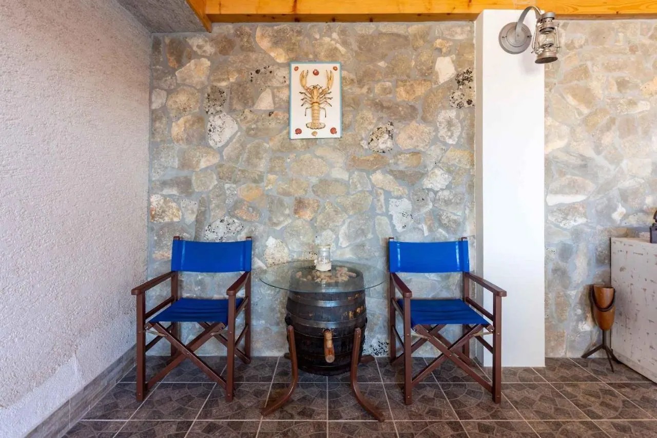 Apartment In Novi Vinodolski 39118