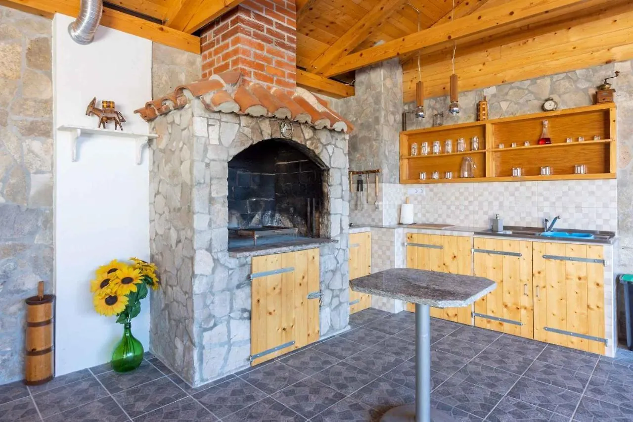 Apartment In Novi Vinodolski 39118
