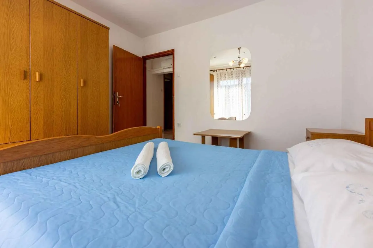 Apartment In Novi Vinodolski 39118 Croatia