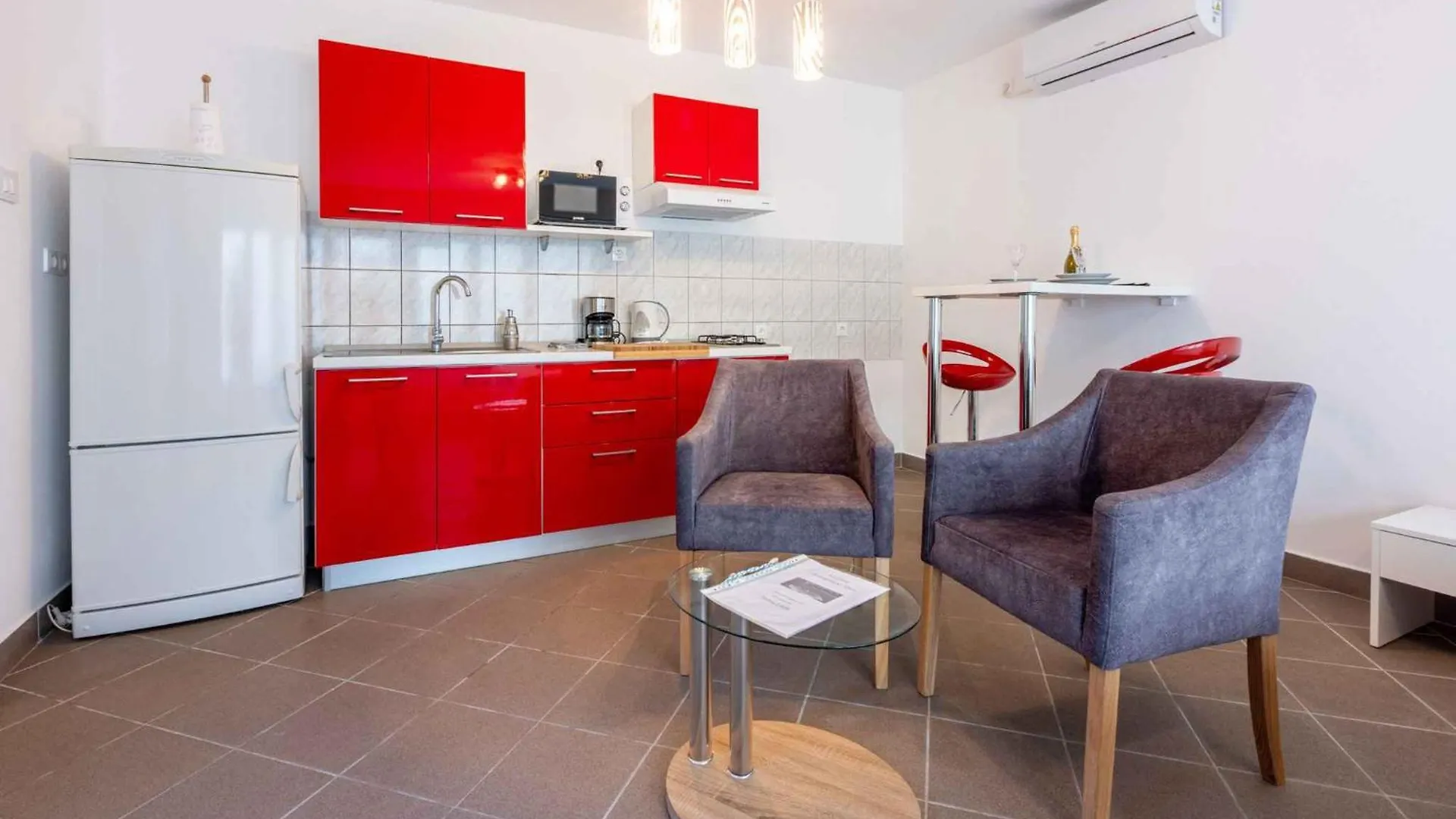 Apartment In Novi Vinodolski 39118